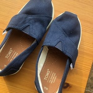 TOMS Navy Toddler 10 Slip-On